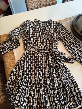 Zara Black and White Geometric Long Sleeve Wrap Dress